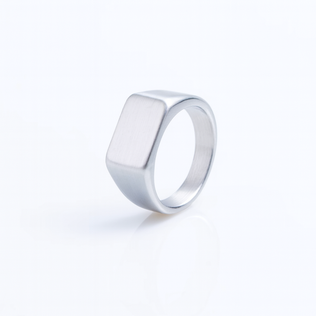 Revenant Ring – Argent Silver