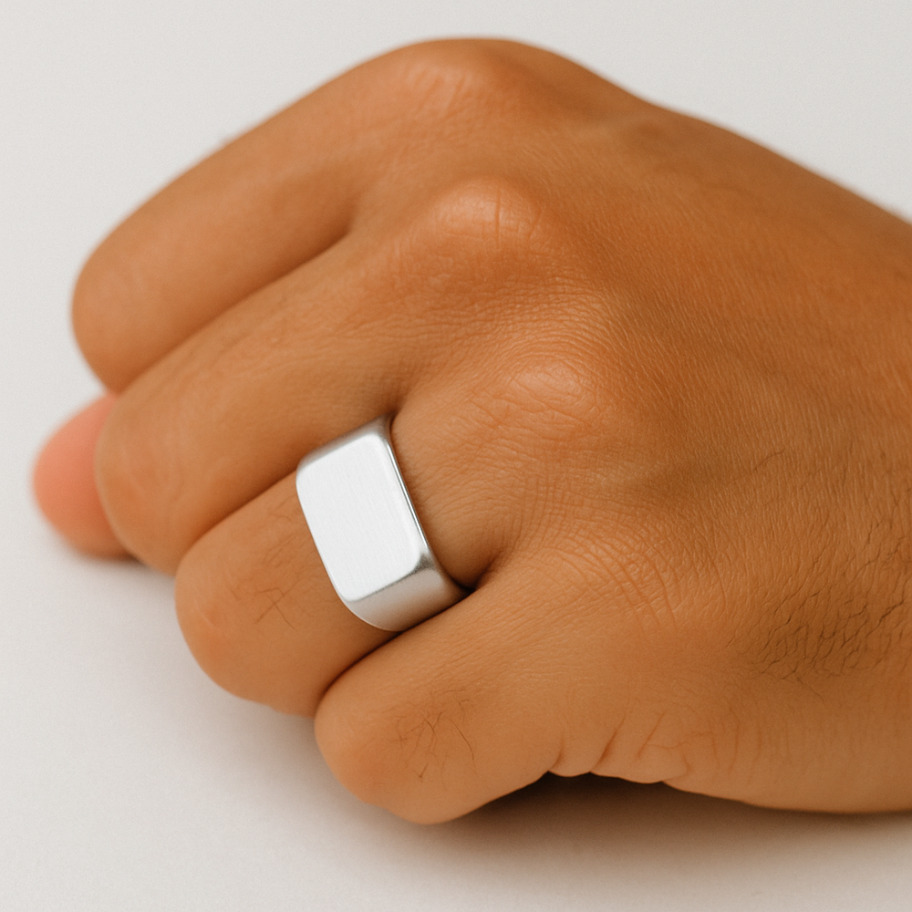 Revenant Ring – Argent Silver